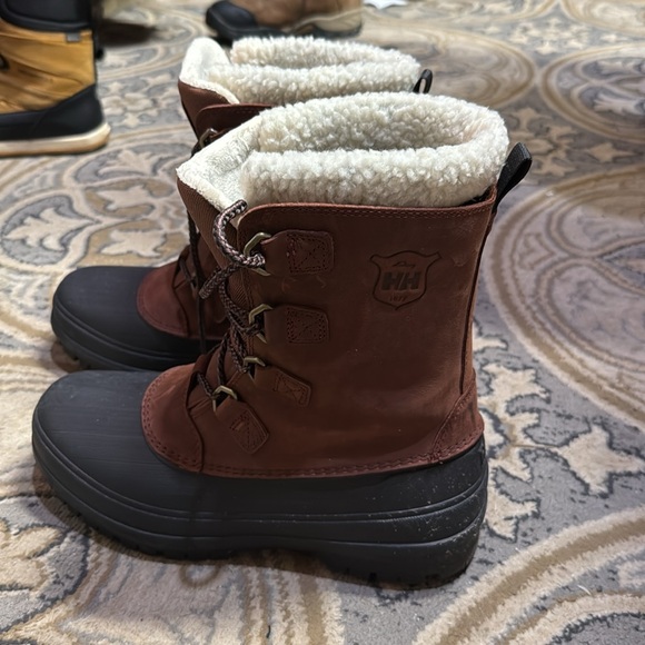Helly Hansen Boot wore one time!! - Picture 2 of 4